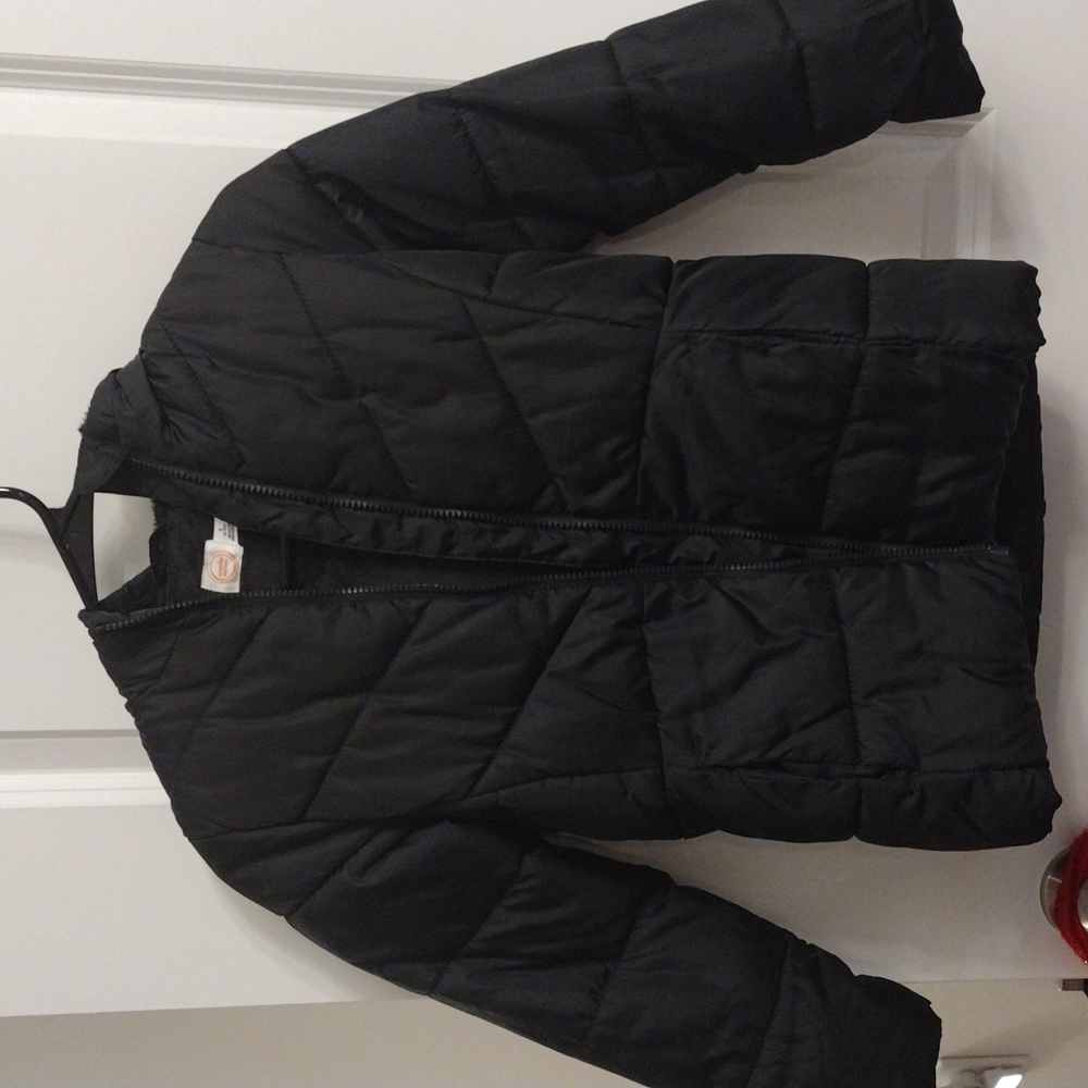 Black Wonder Nation Girls Lined Puffer Jacket Size S (6-6x)